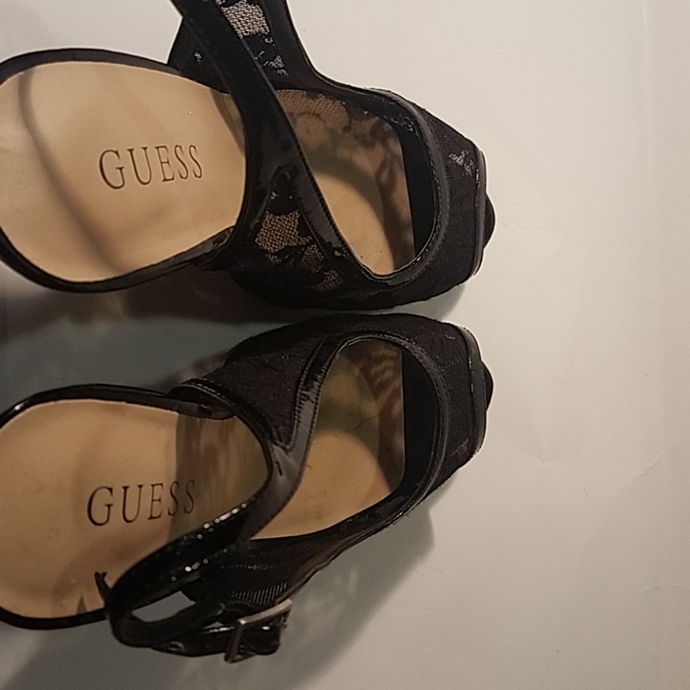 **SOLD** Guess Lace Peep Toe Heels - Picture 5 of 8